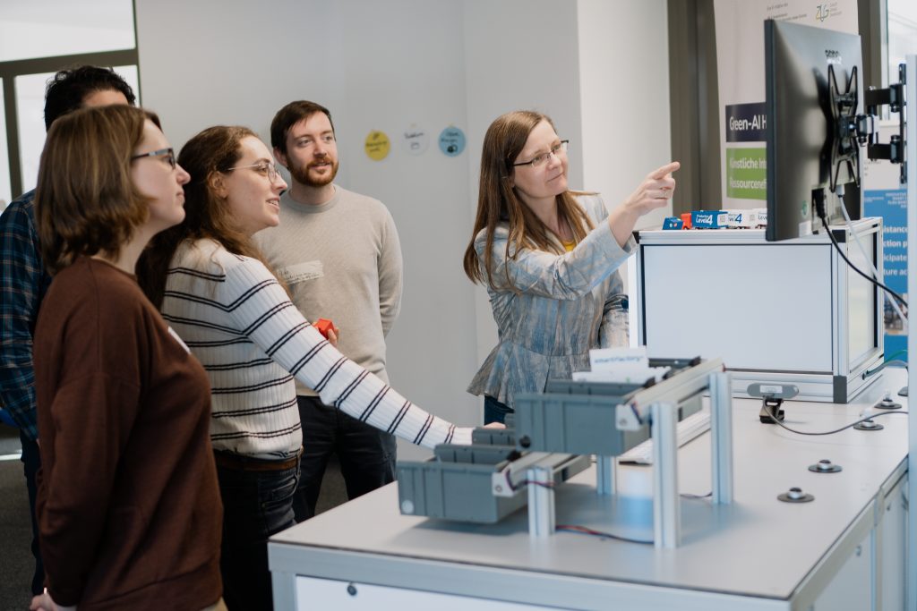 Weiterbildung zum Thema Regulatorik & Compliance bei der SmartFactory Academy